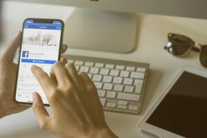 Comment trouver des clients via vos contacts Facebook